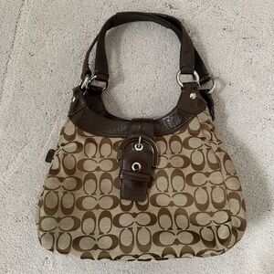 Coach Logo Shoulder Bag
